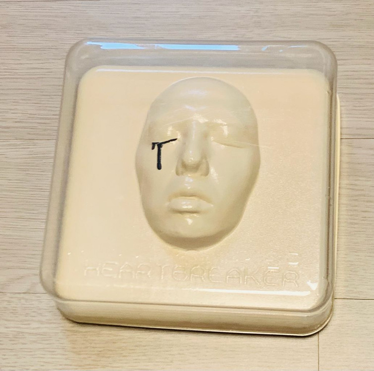 GD 지드래곤 하트브레이커 앨범 포스터 콘서트메이킹북 이미지