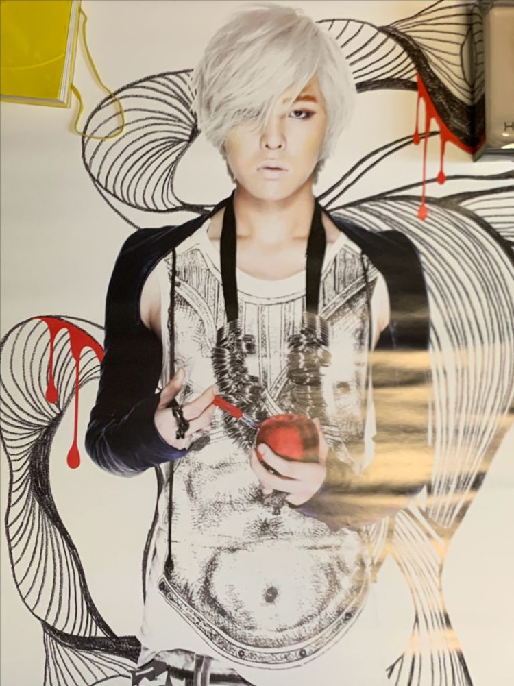 GD 지드래곤 하트브레이커 앨범 포스터 콘서트메이킹북 이미지