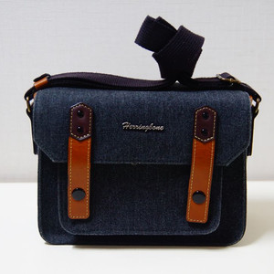 해링본 파파스포켓 미니 블루 가방팝니다.(4만원) ​