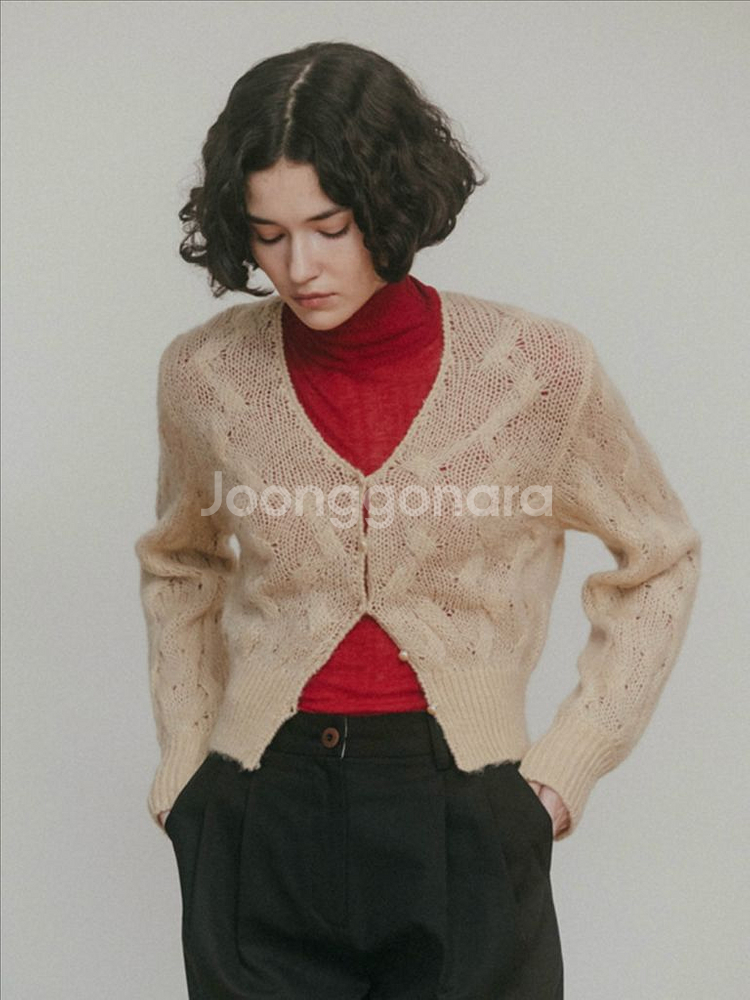 시엔느 캐롤라인 울 가디건 베이지 니트 스웨터--2