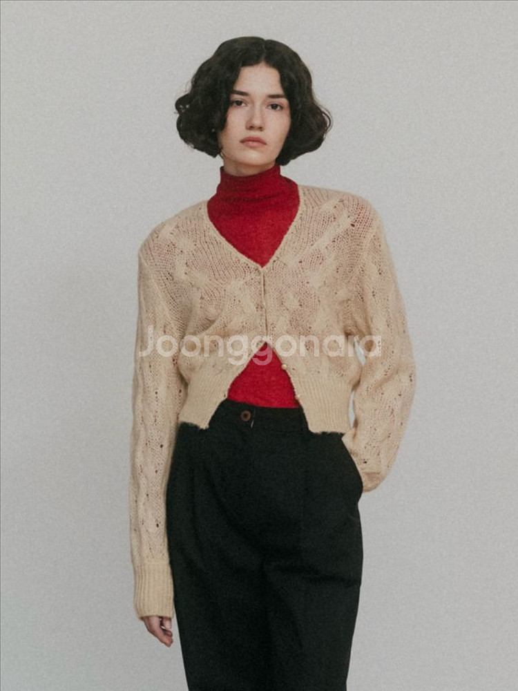 시엔느 캐롤라인 울 가디건 베이지 니트 스웨터--1