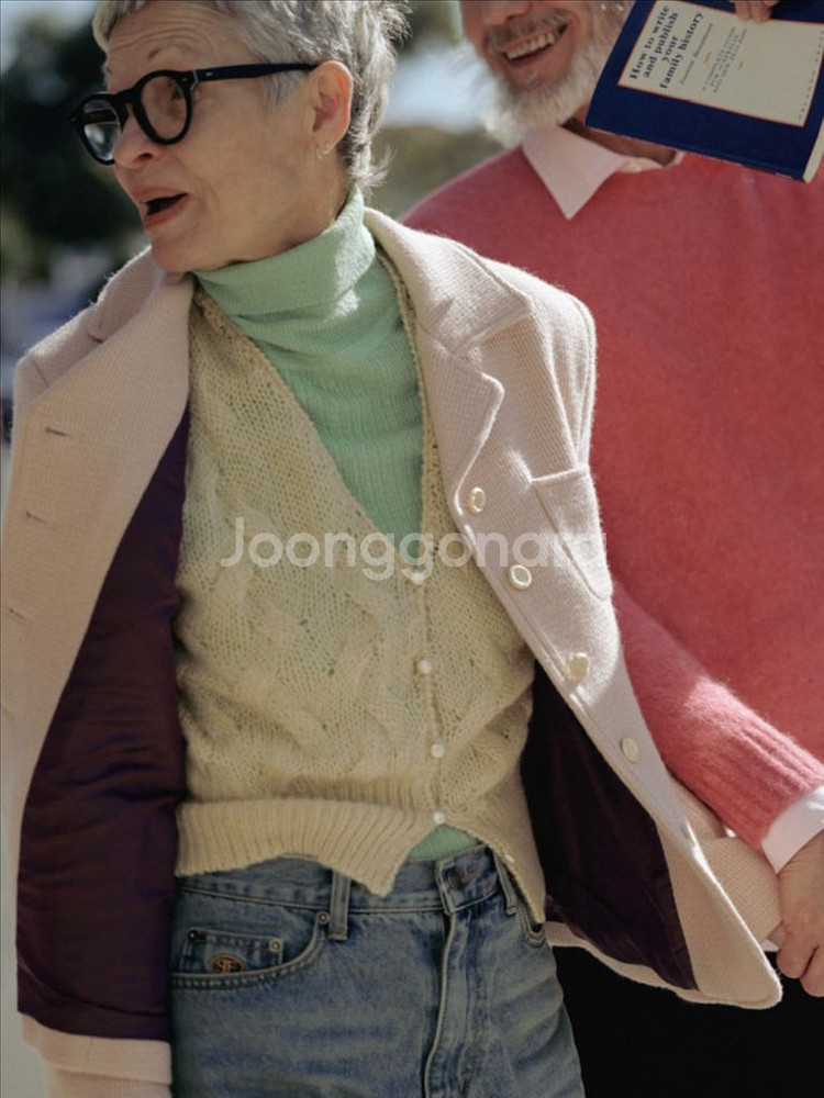 시엔느 캐롤라인 울 가디건 베이지 니트 스웨터--0