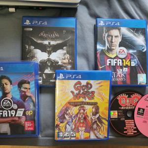 ps4 배트맨 아캄나이트 외 3장(총4장+서비스)