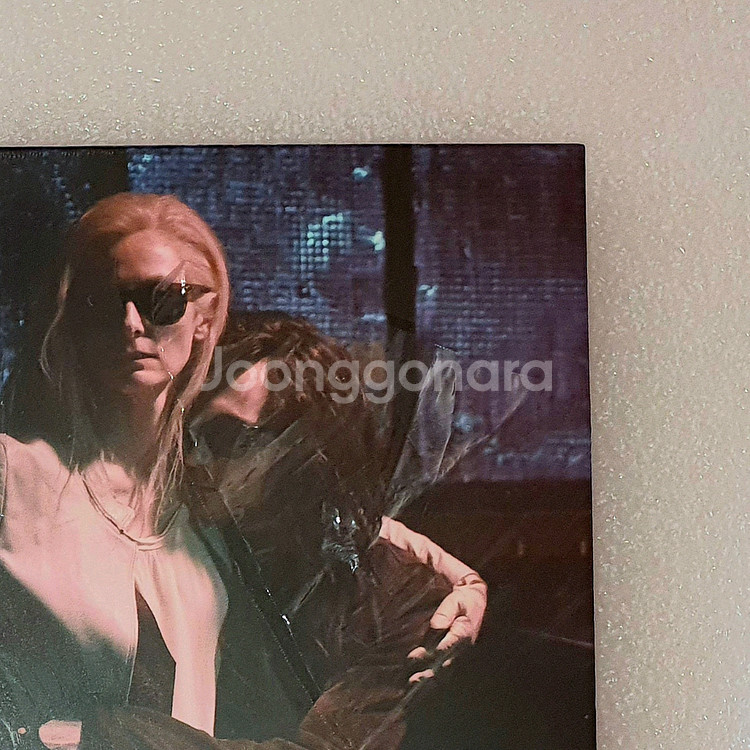 오직 사랑하는 이들만이 살아남는다 블루레이 A 풀슬립--3