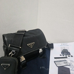 프라다 리나일론 레더 남성 메신저백
