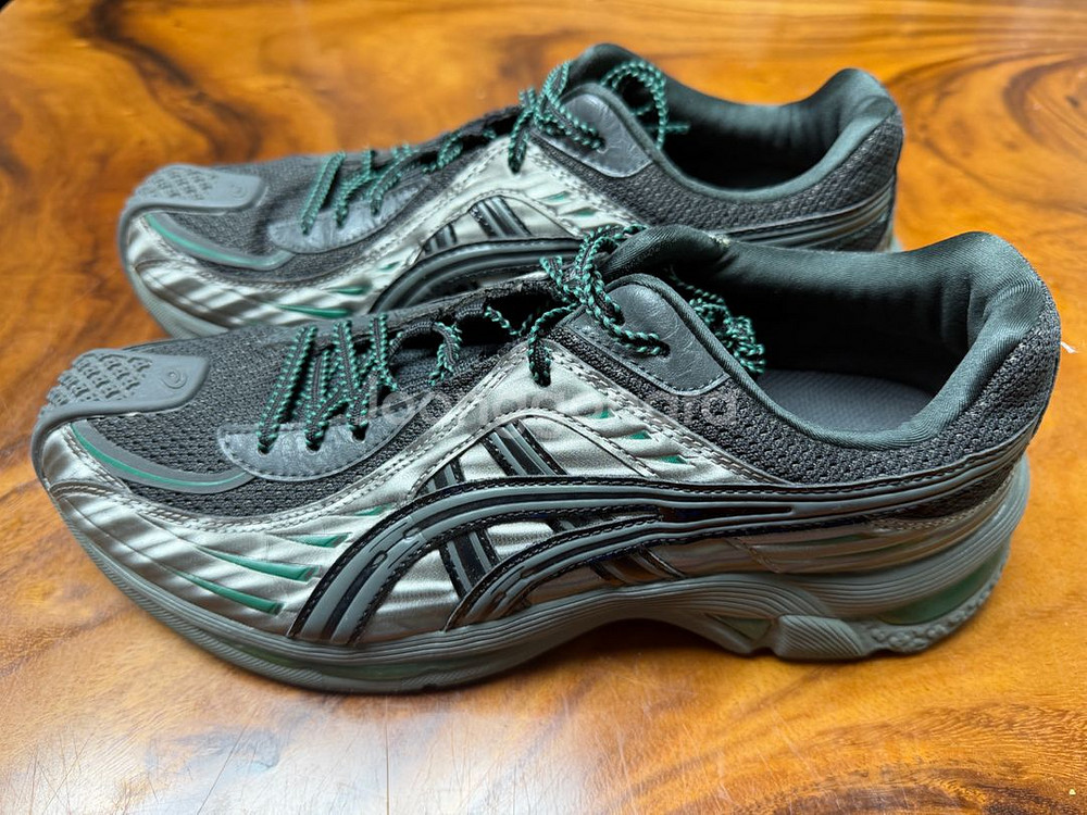 아식스 키코 코스타디노브 젤 플라메 그레이 블랙--1