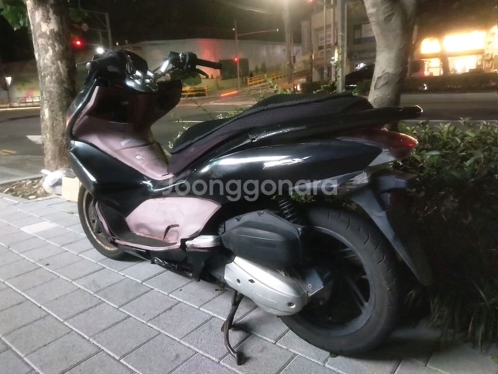 혼다 pcx 125 스쿠터. 부속차 오토바이. 부산--1