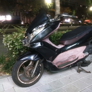 혼다 pcx 125 스쿠터. 부속차 오토바이. 부산