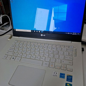 lg그램 14z950 / 바닥하자