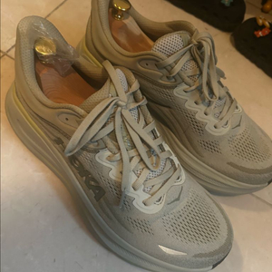 호카 본디9 와이드