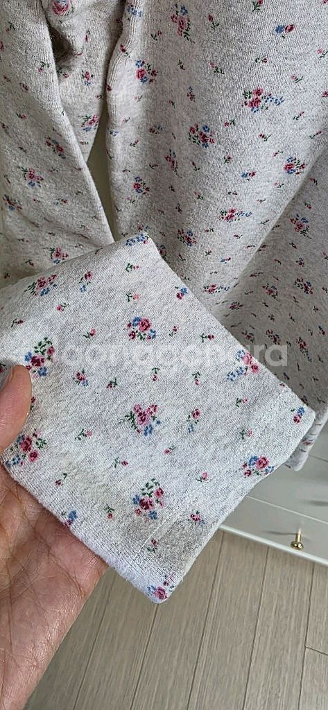 잔꽃무늬 반목티--3