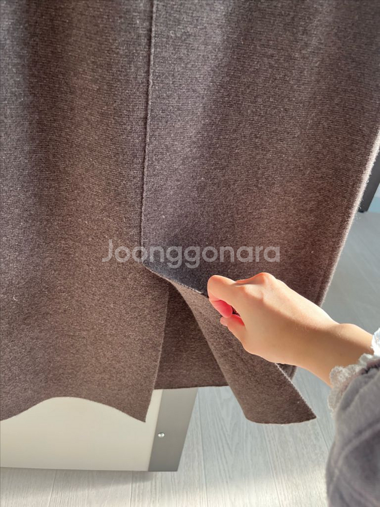 더캐시미어 캐시미어 니트 롱스커트(브라운)--2