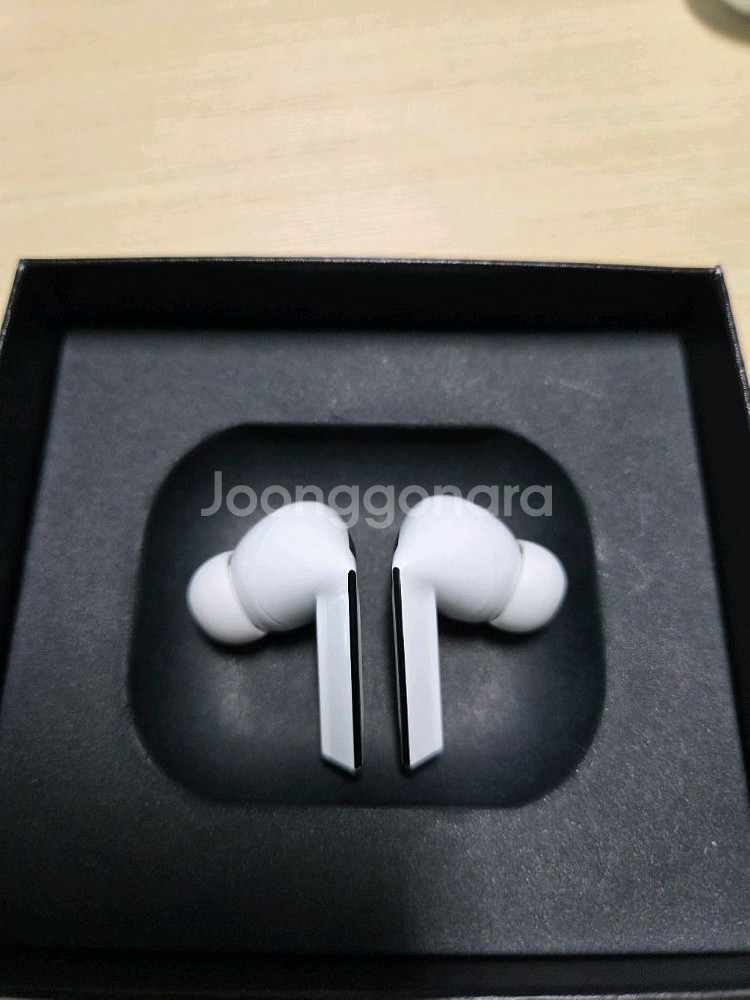 갤럭시 버즈3 프로--1