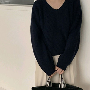 메이비베이비 디어리스트 suede 울 U넥 니트 네이비