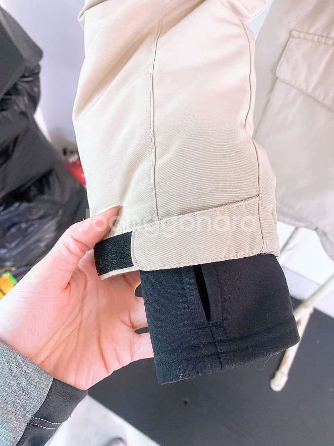 (여성95)디스커버리거위털너구리털후드사파리패딩--3