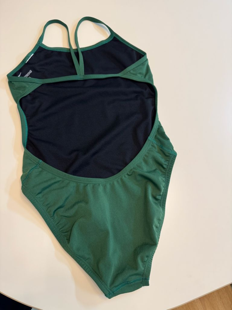 나이키 HYDRASTRONG 수영복 28--1