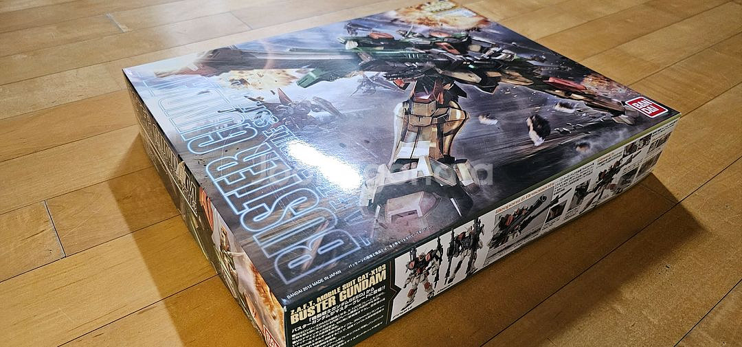 MG 1/100 BUSTER gundam 팝니다.--1