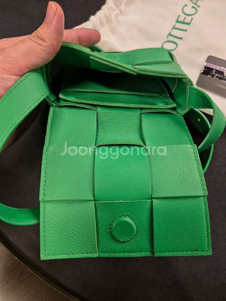 보테가베네타 카세트백 그린 급처--2