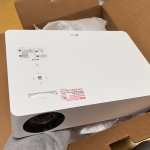 LG 4k 빔프로젝터 HU70LA