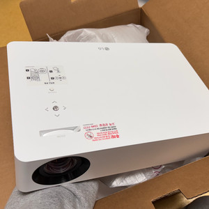 LG 4k 빔프로젝터 HU70LA