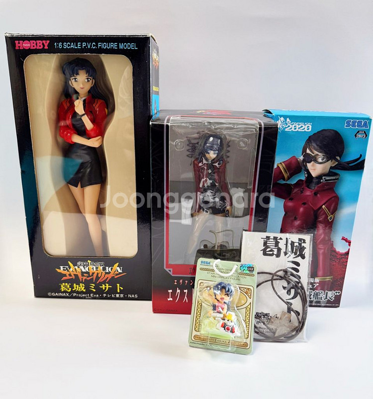 에반게리온 카츠라기 미사토 피규어 일괄 판매--0