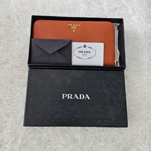 프라다 사피아노 장지갑