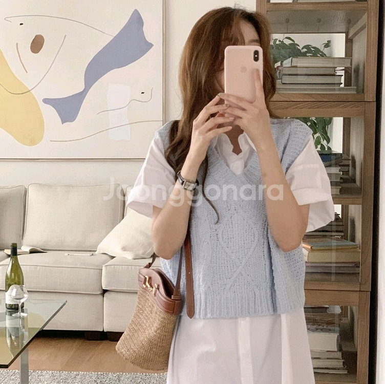 새상품) 크림치즈마켓 부클 니트 베스트 조끼 쇼퍼랜드--6