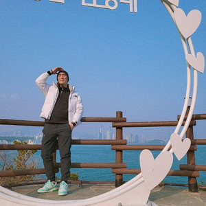 루이비통 LV 트레이너 스니커즈 민트