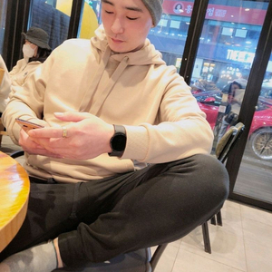 버버리후드티셔츠1회착용팝니다