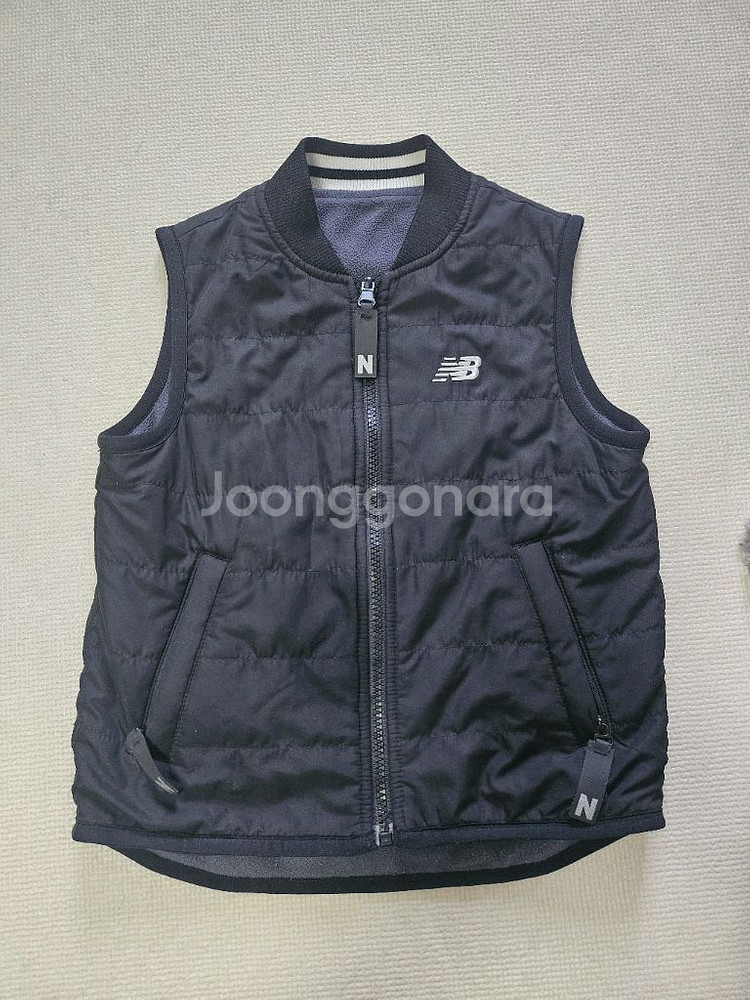뉴발란스 키즈 리버시블 조끼 사이즈 110--0