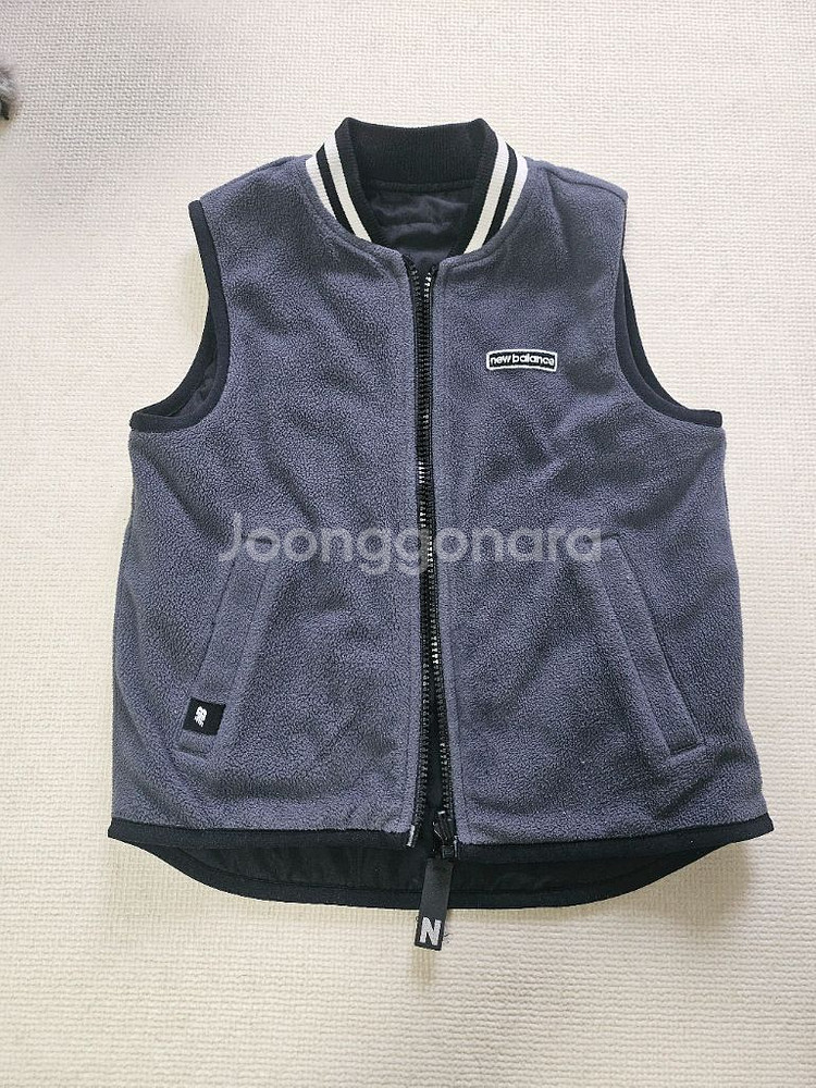 뉴발란스 키즈 리버시블 조끼 사이즈 110--1