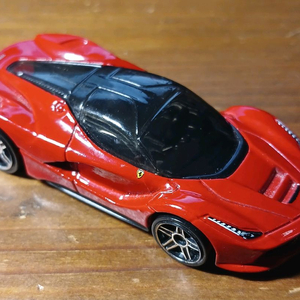 핫휠 1/64 라페라리 레어템