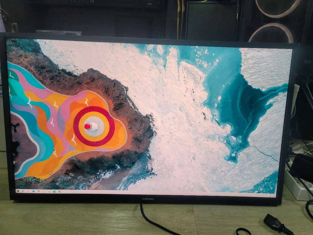 삼성 모니터 32인치 U32J590 4K UHD--2