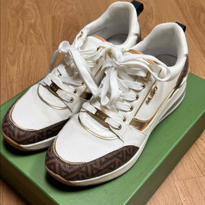 알도 여성신발 판매합니다