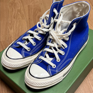 여성 캠버스화 245사이즈