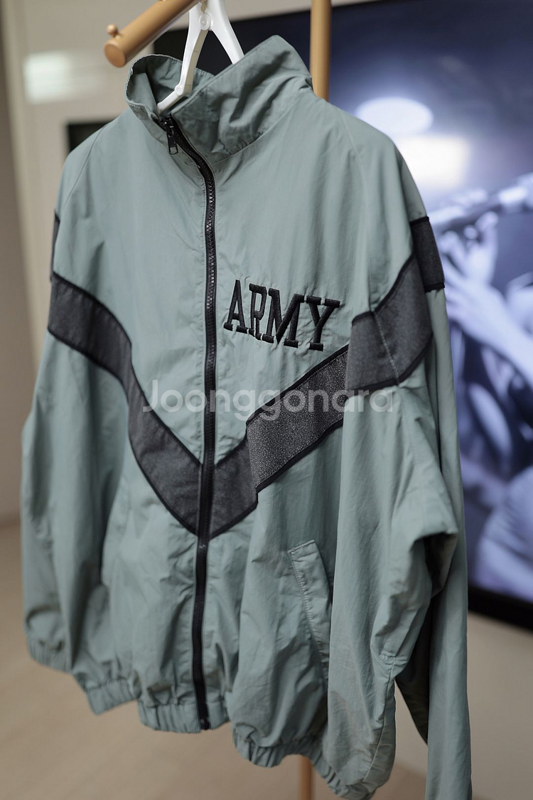 ARMY 피지컬 핏니스 윈드브레이커 IPFU 정품 XL--2