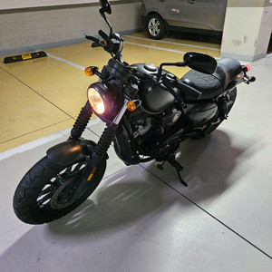 아퀼라300 22년식 4850km 275만