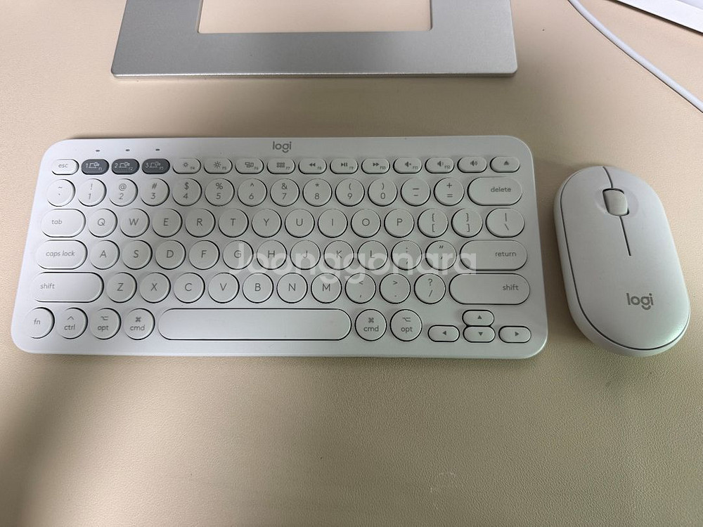 로지텍k380 mac버전(영문판) 키보드 + 페블마우스--0