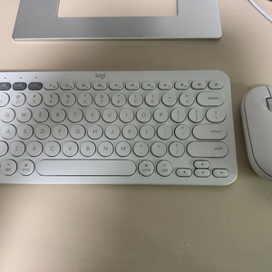 로지텍k380 mac버전(영문판) 키보드 + 페블마우스
