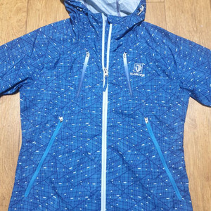 블랙야크 아웃도어 바람막이 95 사이즈입니다