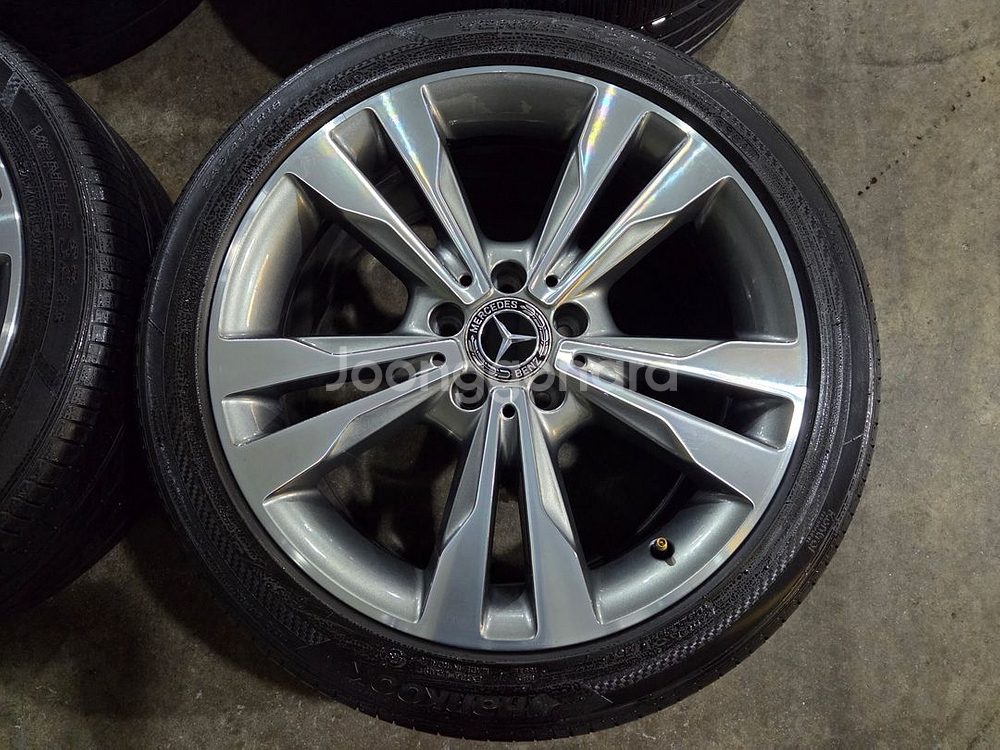벤츠 W205 C클래스 18인치 정품 휠타이어--3