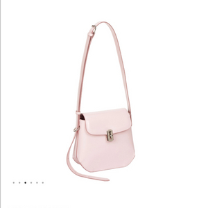 [분크]고민시 가방 트라페즈 슬림 숄더백 토트백