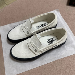 반스 스케이트 스웨이드 스터드 로퍼 아이보리 235