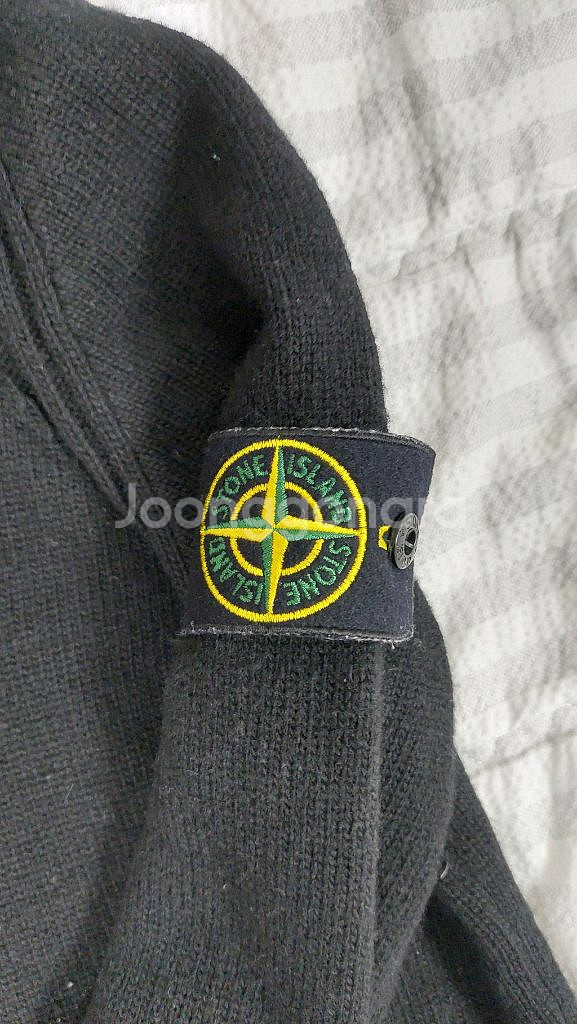 급쳐 스톤아일랜드 정품 니트 사이즈S 싸게팔아요--2