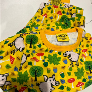 던스 가을 노란돼지 상하세트 판매(상의92, 하의86)