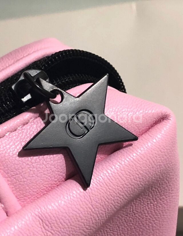 미사용새제품] 디올 핑크 파우치--1