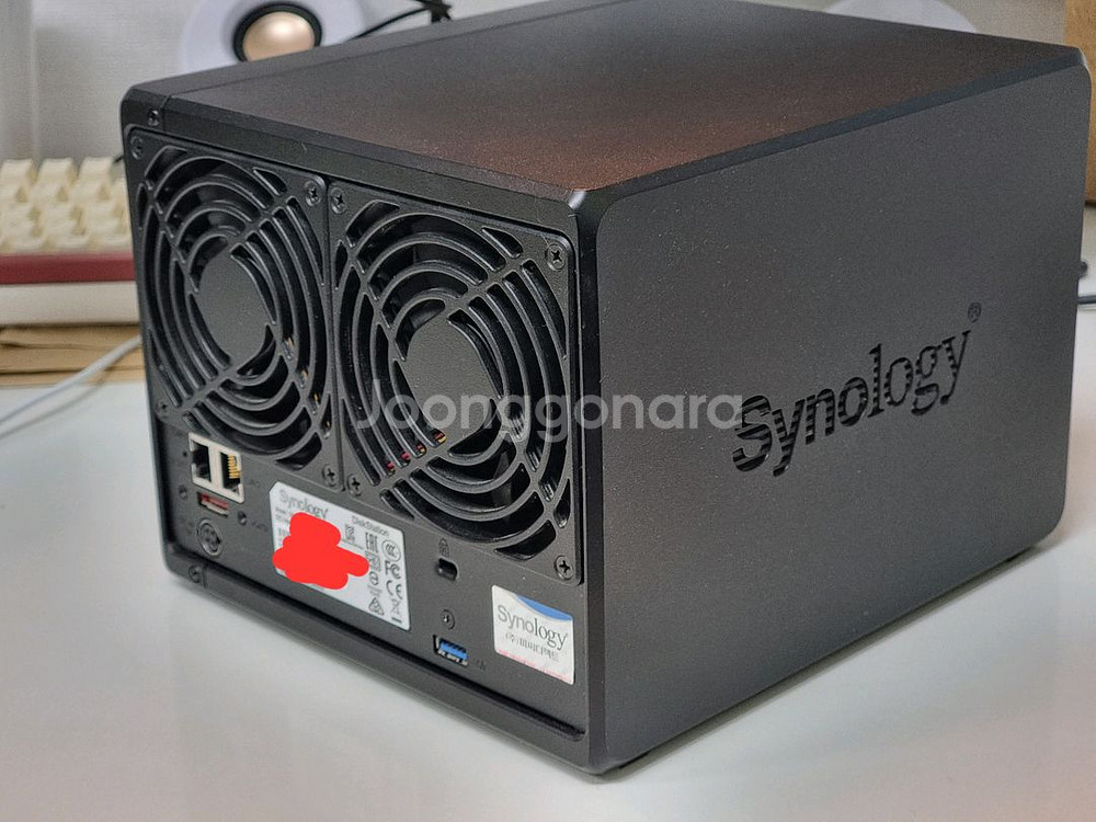 시놀로지 ds918+ 및 wd 12tb 4개--1