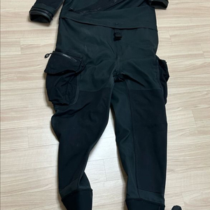 듀이 드라이 슈트 및 내피, 스쿠버 프로 제트 핀 이미지