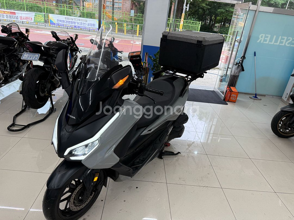 24년식 포르자350 배달세팅 리스사관리차량--1