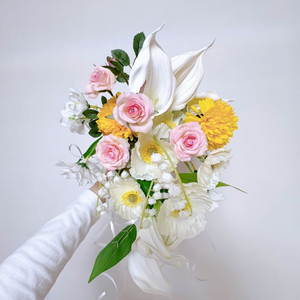 풍성한 실크플라워 드롭 부케 웨딩 조화부케